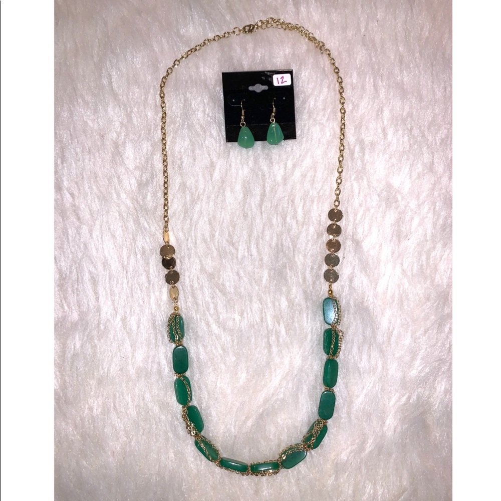 Emerald Stone Earring/Necklace Set